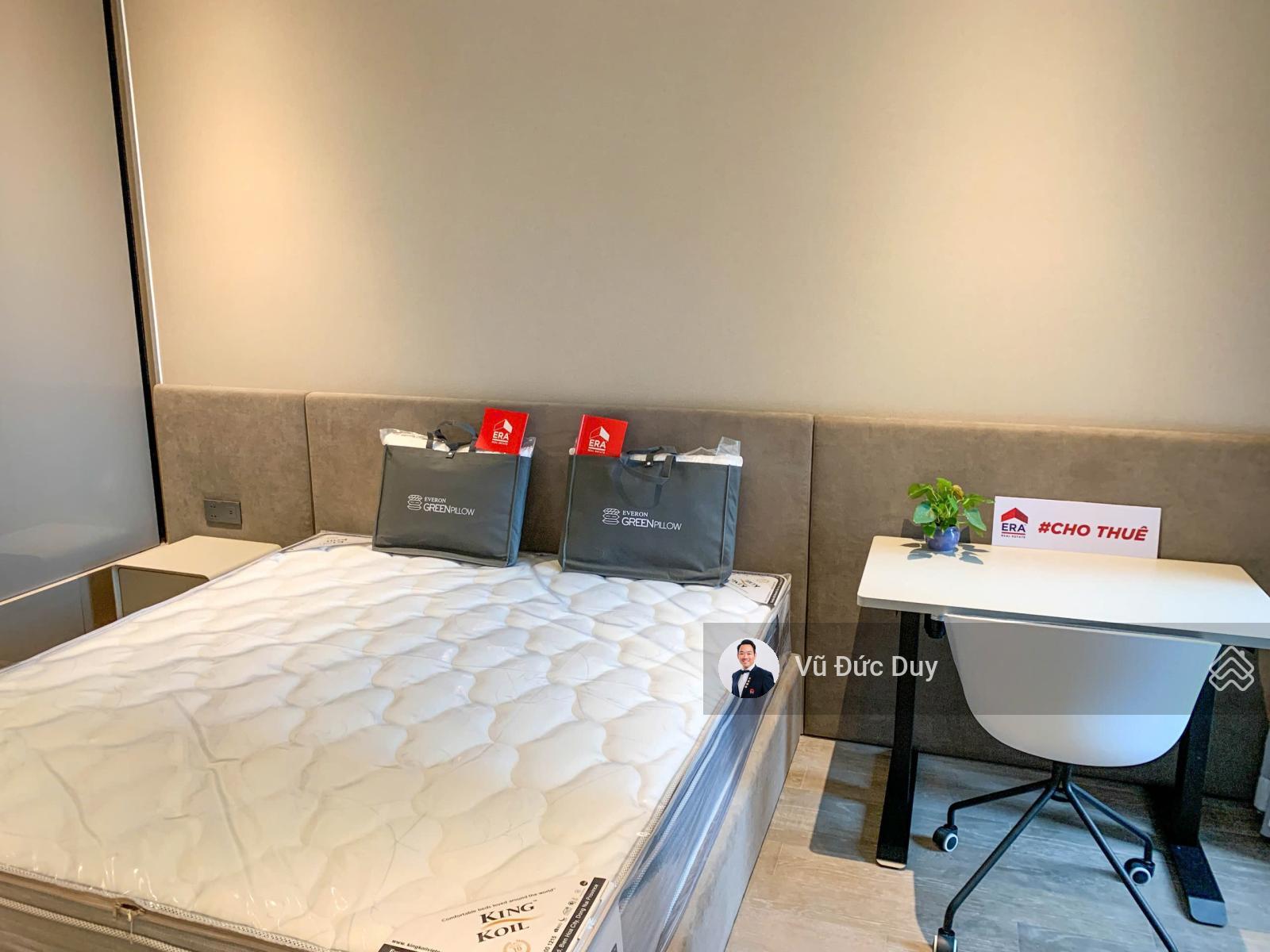 Cho thuê 2PN The Marq Quận 1, mới 100%, giường rộng trần cao, view LM81, vị trí trung tâm, Full đẹp