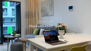 Republic Plaza cần bán nhiều căn hộ từ 1PN/2PN. LH em qua: 0935 204 ***