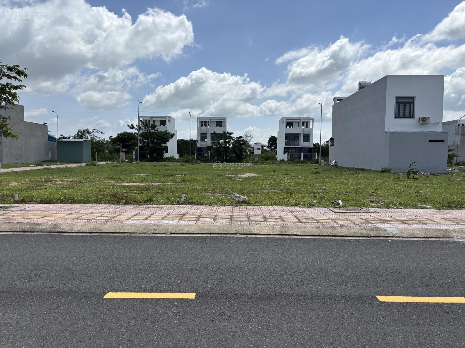 Rổ hàng tái định cư Phước An 44ha, có sổ, chưa sổ, hạn tầng đẹp, giá tốt