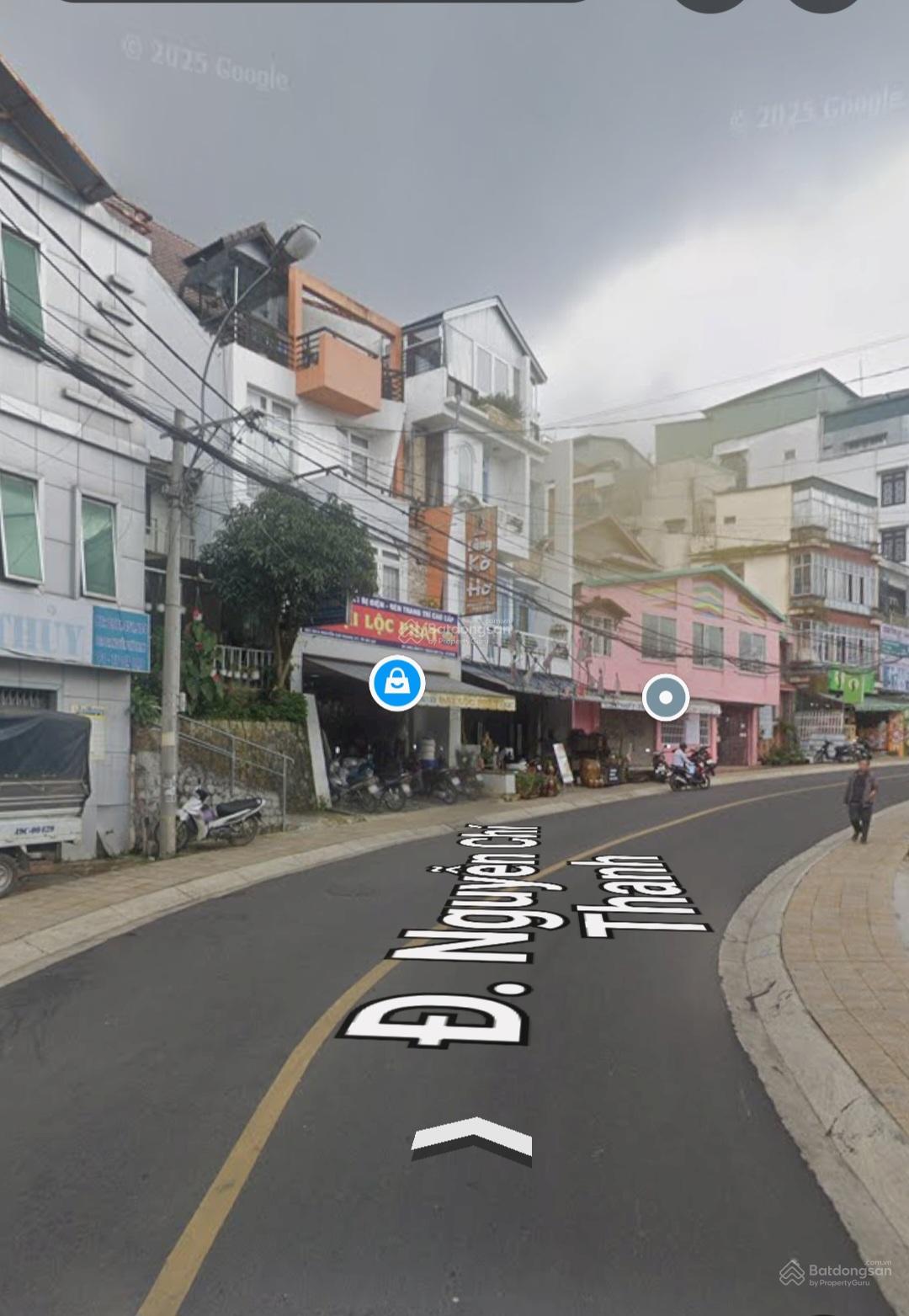 Cần bán nhà mặt phố Nguyễn Chí Thanh, 176m2, gần hồ xuân hương, phù hợp làm khách sạn