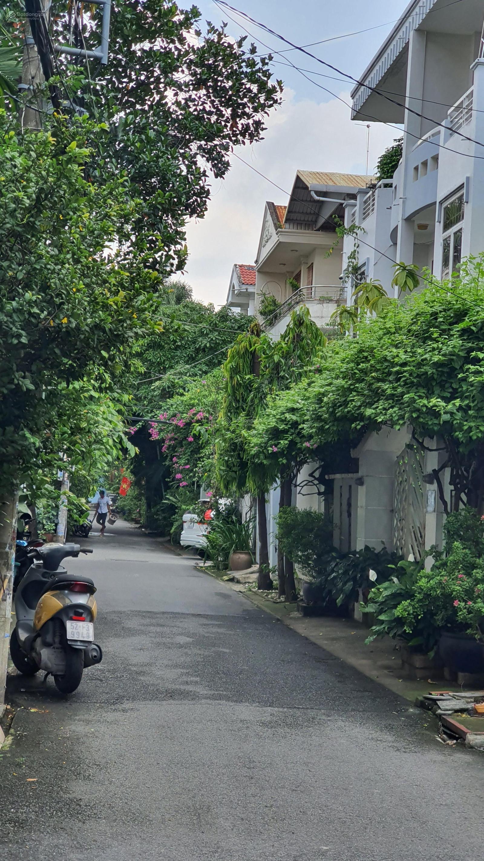 Biệt thự VIP Thảo Điền, ngang khủng 10 m, giá chỉ nhỉnh 30 tỷ