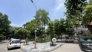 HIẾM: Biệt thự Khu đô thị Sài Đồng 153m2 Lô góc 3 mặt Đường View Vườn hoa