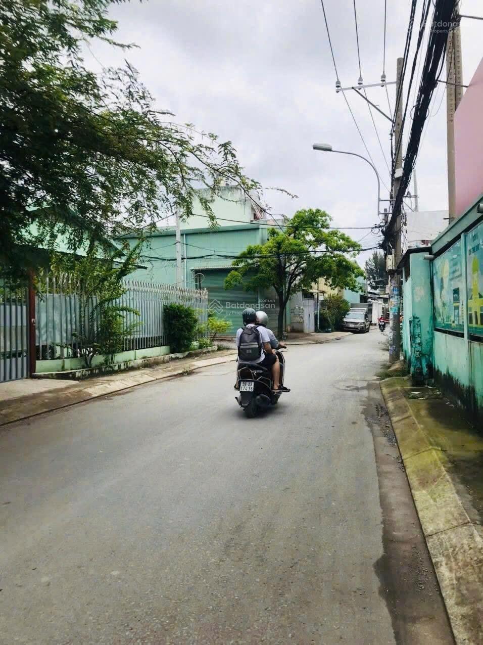 Bán đất mặt tiền đường số 26, Phường Linh Đông.
Diện tích đất công nhận: 86.2m2 (4x21.55m) Bán đất mặt tiền đường số 26, Phường Linh Đông.
Diện tích đất công nhận: 86.2m2 (4x21.55m)