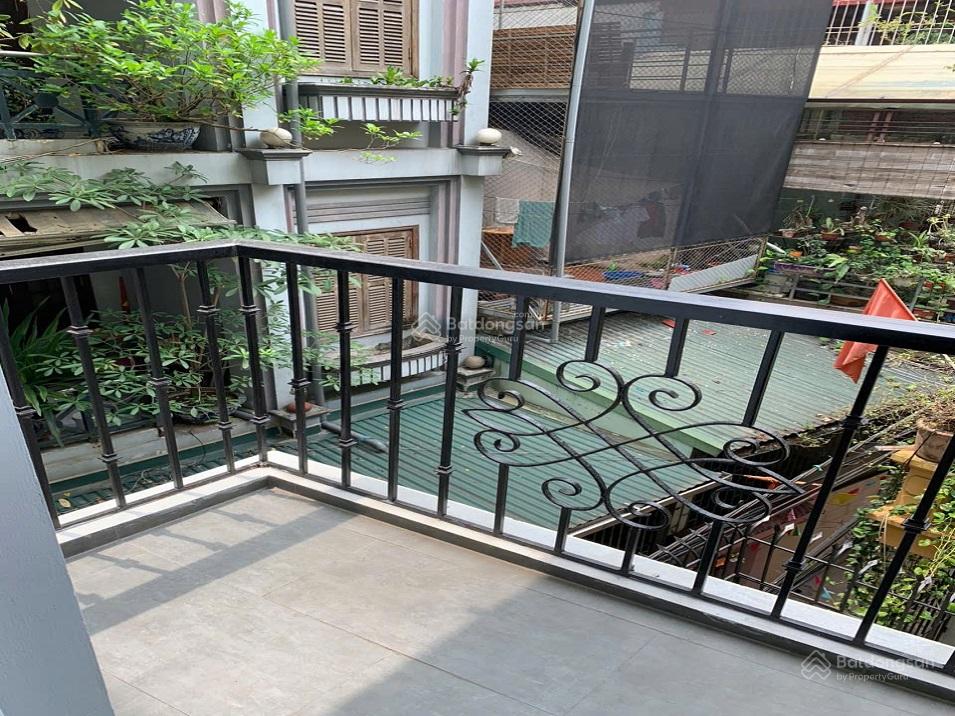 Căn hộ 3PN full nội thất Hoàng Hoa Thám, Ba Đình, ban công rộng, máy giặt riêng 19 triệu/th