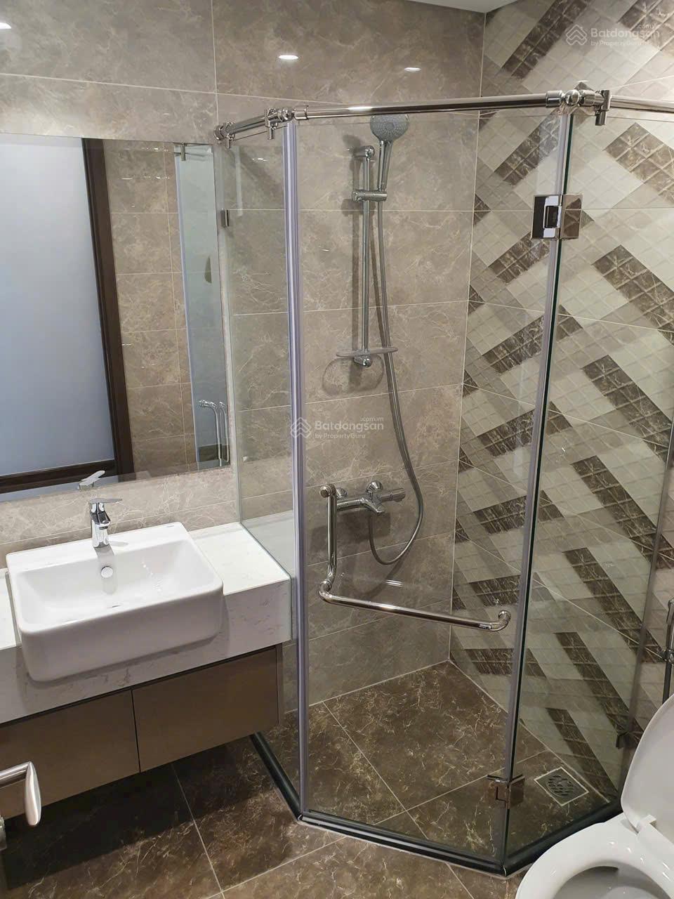 Chính chủ nhà bán căn hộ Vinhomes West Point Phạm Hùng 3PN 8,9 Tỷ. LH: 0971 461 *** Chính chủ nhà bán căn hộ Vinhomes West Point Phạm Hùng 3PN 8,9 Tỷ. LH: 0971 461 ***