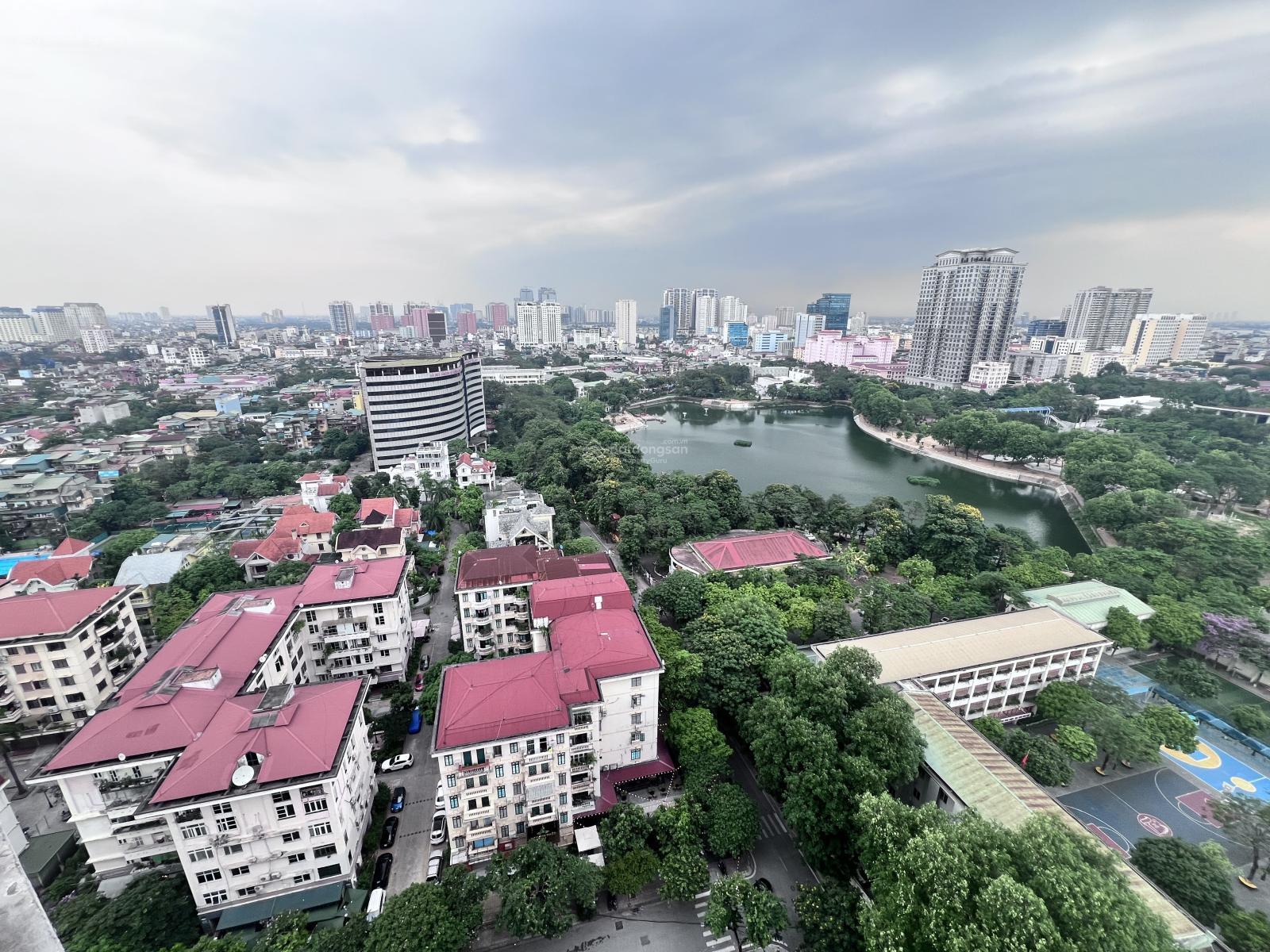 CHÍNH CHỦ GỬI CHO THUÊ CHCC VIEW HỒ TẠI TOÀ HANDCORP 72 TRẦN ĐĂNG NINH 109m2, 2n, 2VS