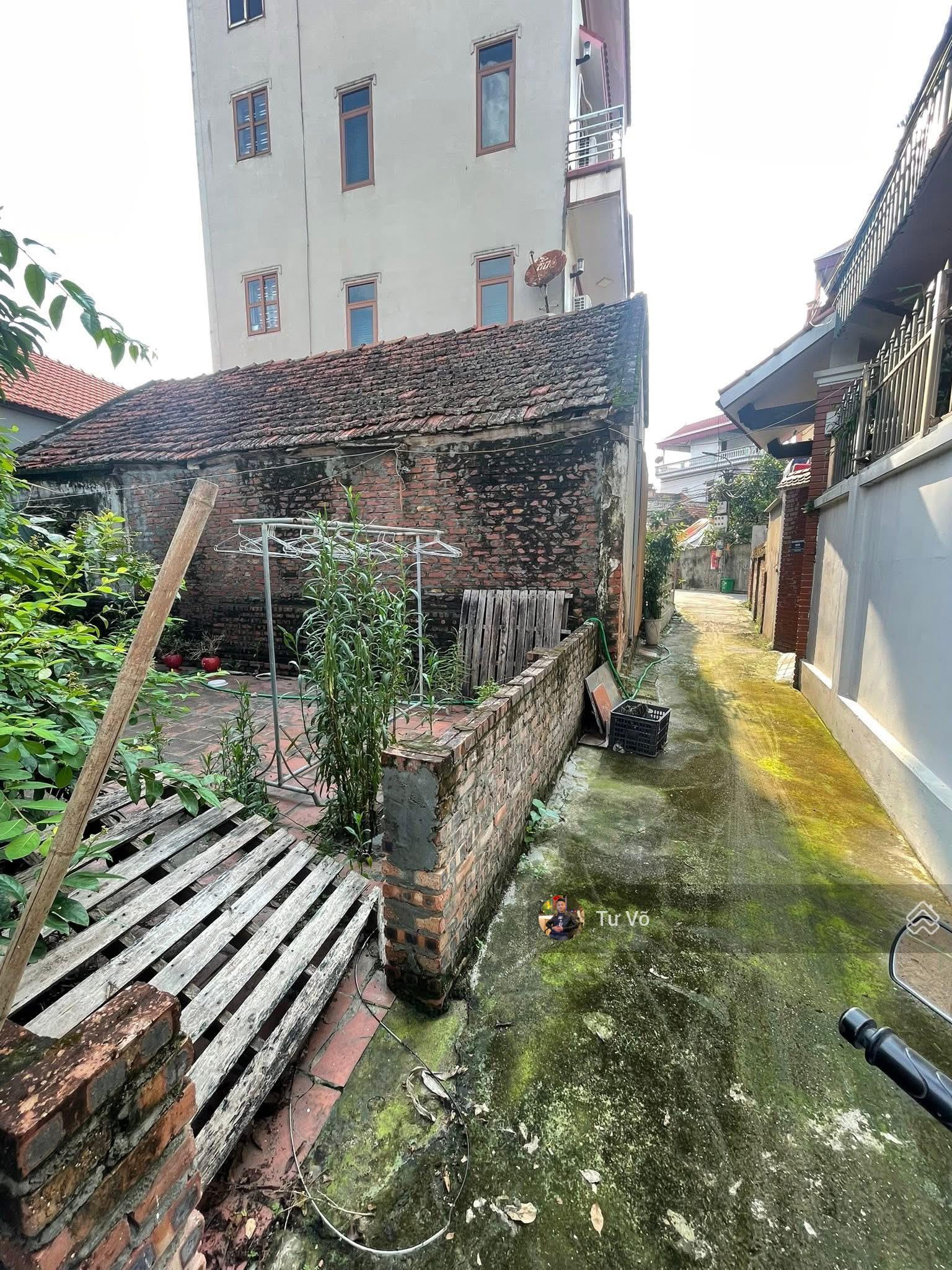 Đất mặt ngõ ô tô vào đất gần trục chính Đức Thượng, QL32, hơn 1km ra ngã tư Trạm Trôi, không lỗi