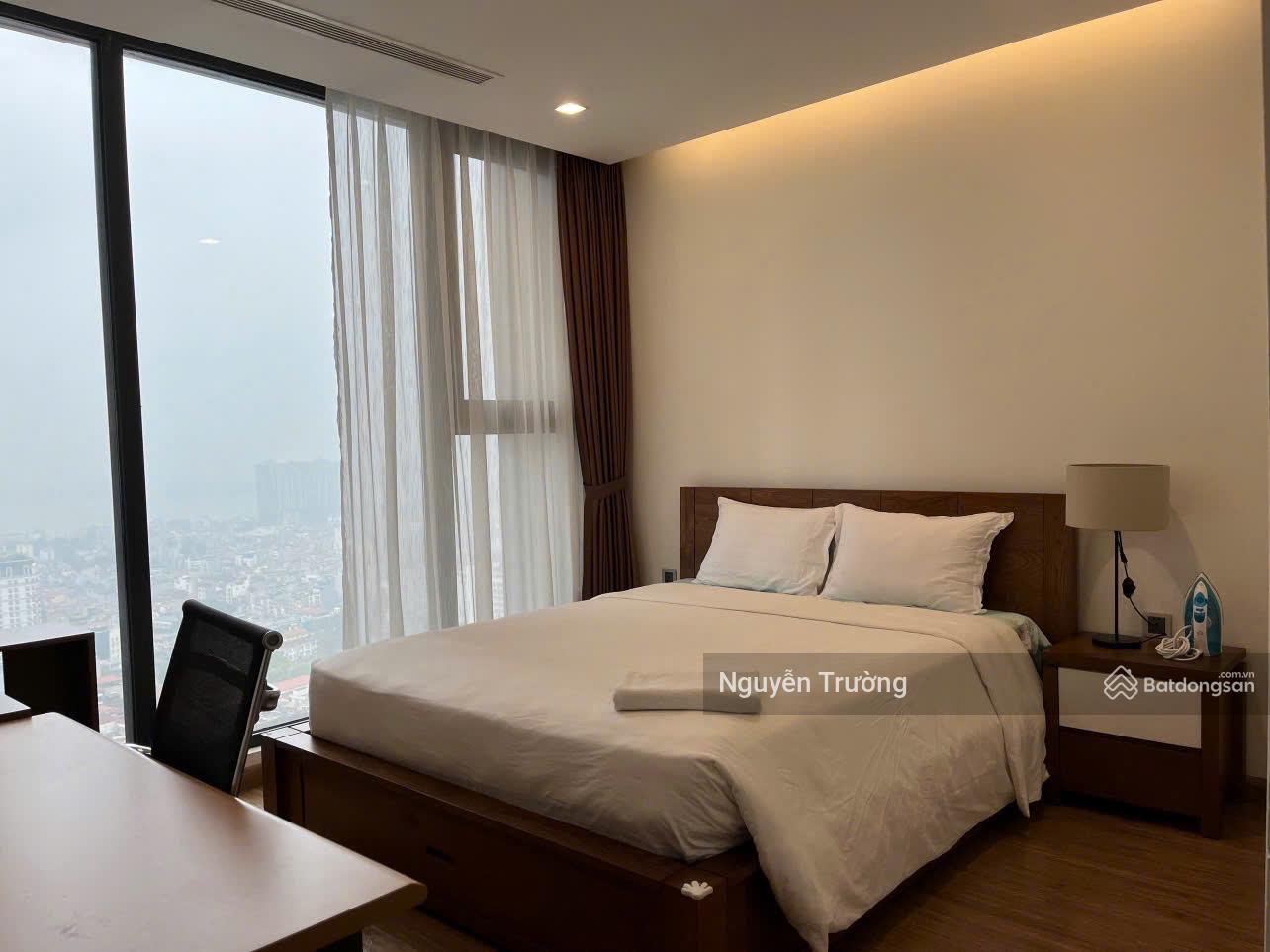 Chính chủ bán căn hộ 106m2, 3PN 2VS, cửa TB, ban công ĐN. CC Vinhomes Metropolis. Giá 19 tỷ Chính chủ bán căn hộ 106m2, 3PN 2VS, cửa TB, ban công ĐN. CC Vinhomes Metropolis. Giá 19 tỷ