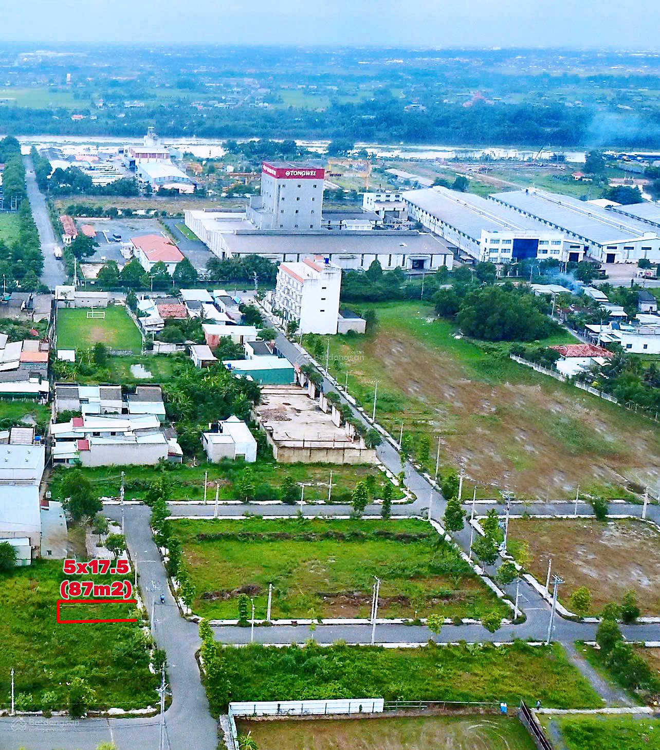 Cần bán nền đất phù hợp xây nhà đầu tư đường nhựa 6m vỉa hè 2m. Khu dân cư đông đúc khu đông dân