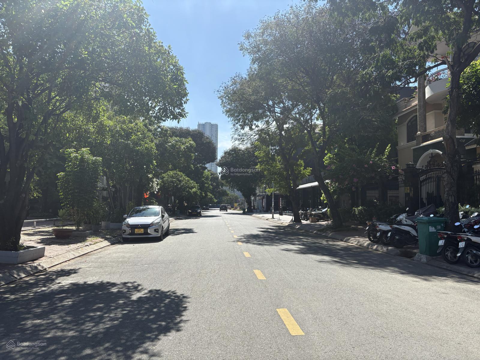 Bán nhà 2 MT đường trước nhà rộng 16m bên hong 12m phường An Phú. Quận 2. TP Thủ Đức.