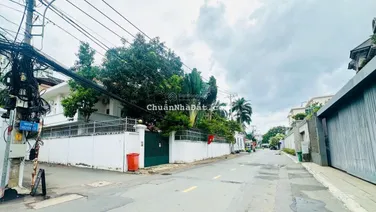 Bán Biệt Thự Góc 2 MT Nguyễn Ư Dĩ, P.Thảo Điền, Q2, DT: (15x22m)410m, Giá: 90tỷ, HĐT: 5000usd/tháng