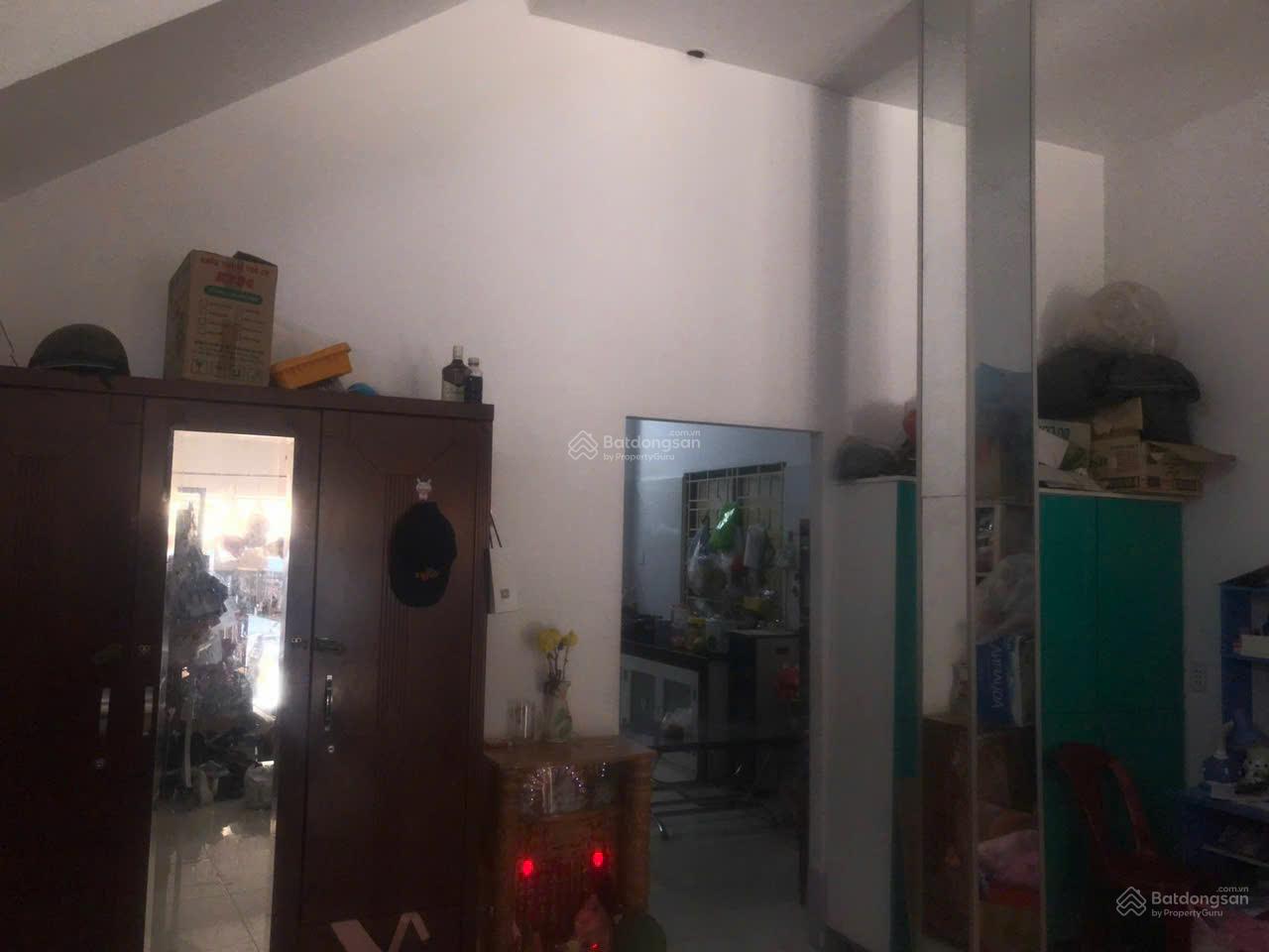 Cần tiền bán nhà mặt đường 5m Vĩnh Phú sổ hồng DT: 100m2 ngang 5m dài 20m, 3 tỷ LH: 0985 807 *** Vy