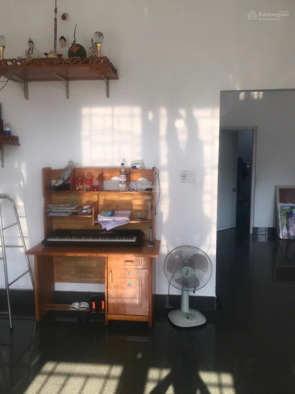 Cần tiền bán nhà mặt đường 5m Vĩnh Phú sổ hồng DT: 100m2 ngang 5m dài 20m, 3 tỷ LH: 0985 807 *** Vy