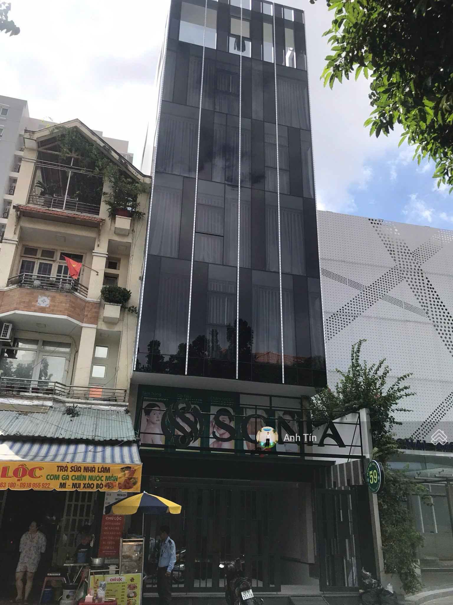 Tòa nhà văn phòng! Hầm 6 tầng, DT: 5x18m, mặt tiền ngay Cộng Hòa P.12 Q. Tân Bình, giá chỉ 24,9 tỷ