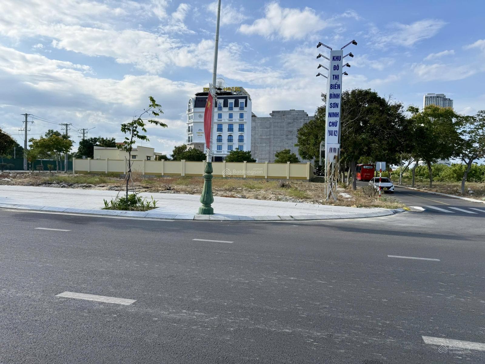 Lô góc vip sát biển 408m2 - đường 16/4 rộng 37m - 35 tỷ