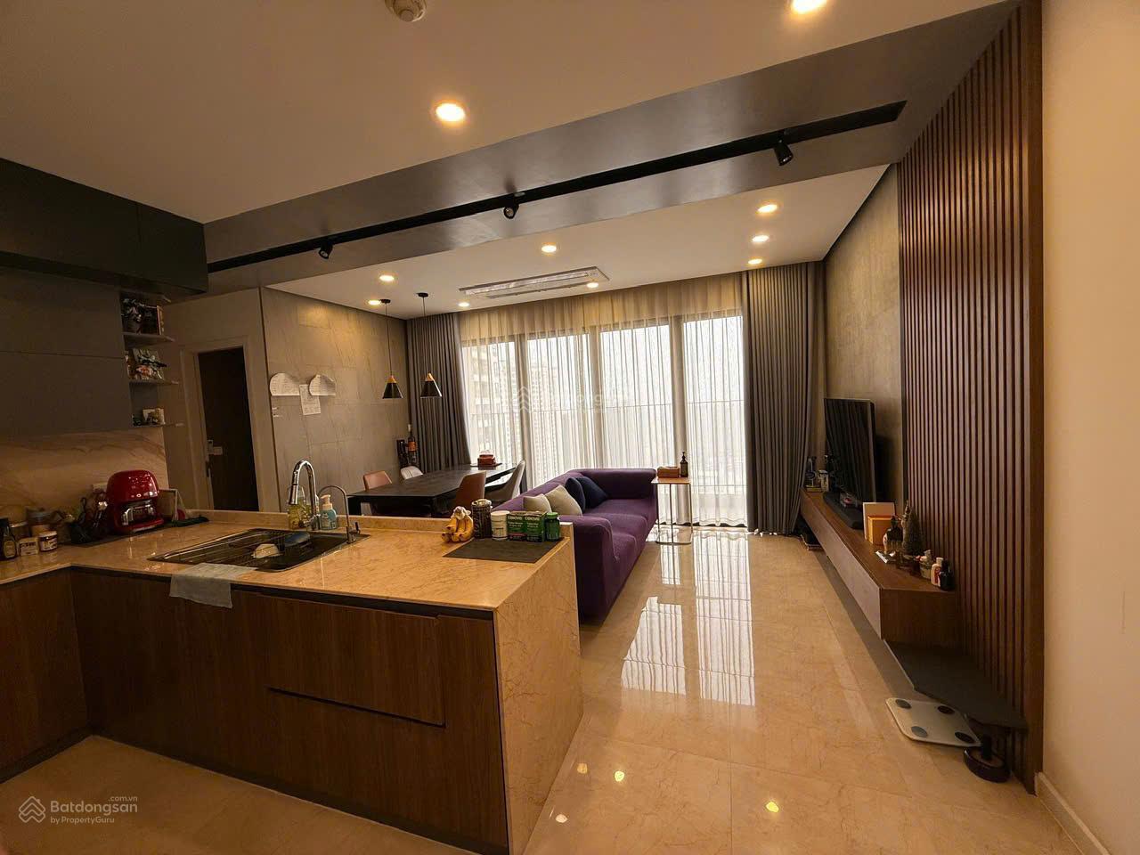 Cần bán gấp căn 3 ngủ tại Vinhomes D'Capitale, 119 Trần Duy Hưng DT 85 m, Giá 9,5 tỷ full nội thất