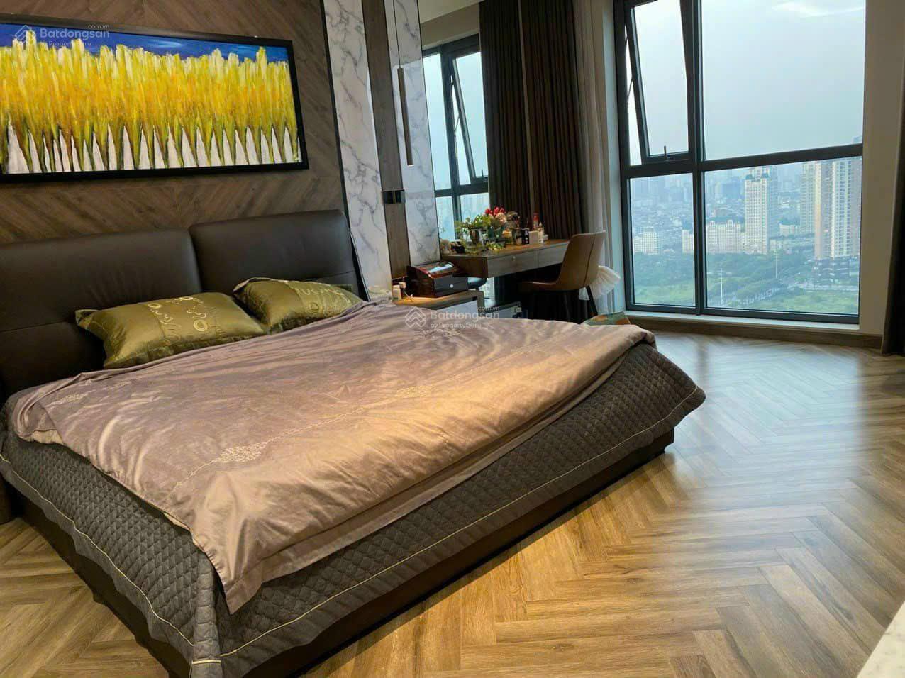 Cho thuê Stellar Garden 3 Ngủ - Full đồ -115m2. Căn góc, nhiều ánh sáng. Giá: 20tr.lh: 0327.005;007