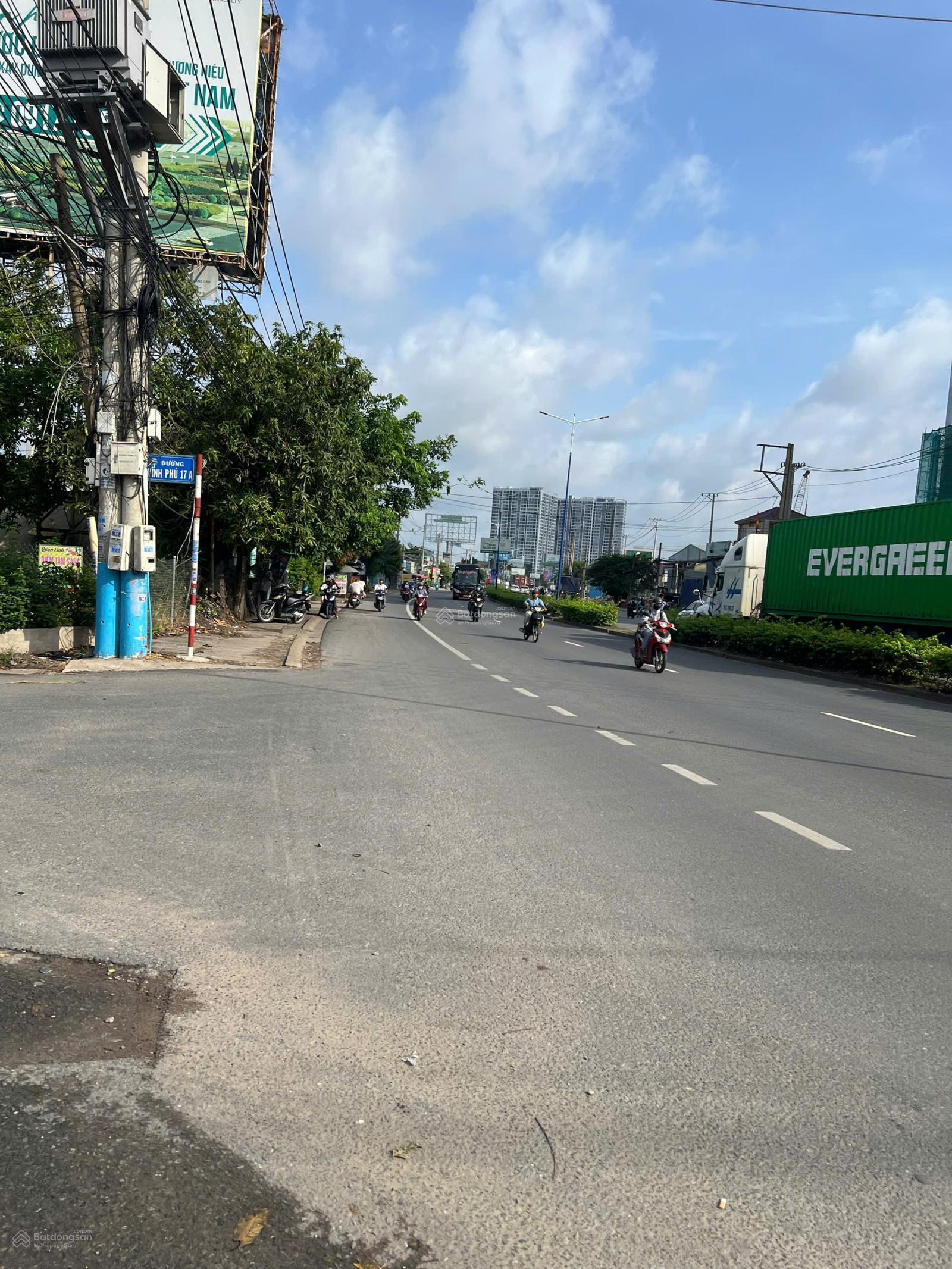 Chủ sang nhanh 55,8m2 ( 5x11,2) đất thổ cư 100% mặt tiền nhựa 7m liền kề Trường tiểu học Chủ sang nhanh 55,8m2 ( 5x11,2) đất thổ cư 100% mặt tiền nhựa 7m liền kề Trường tiểu học