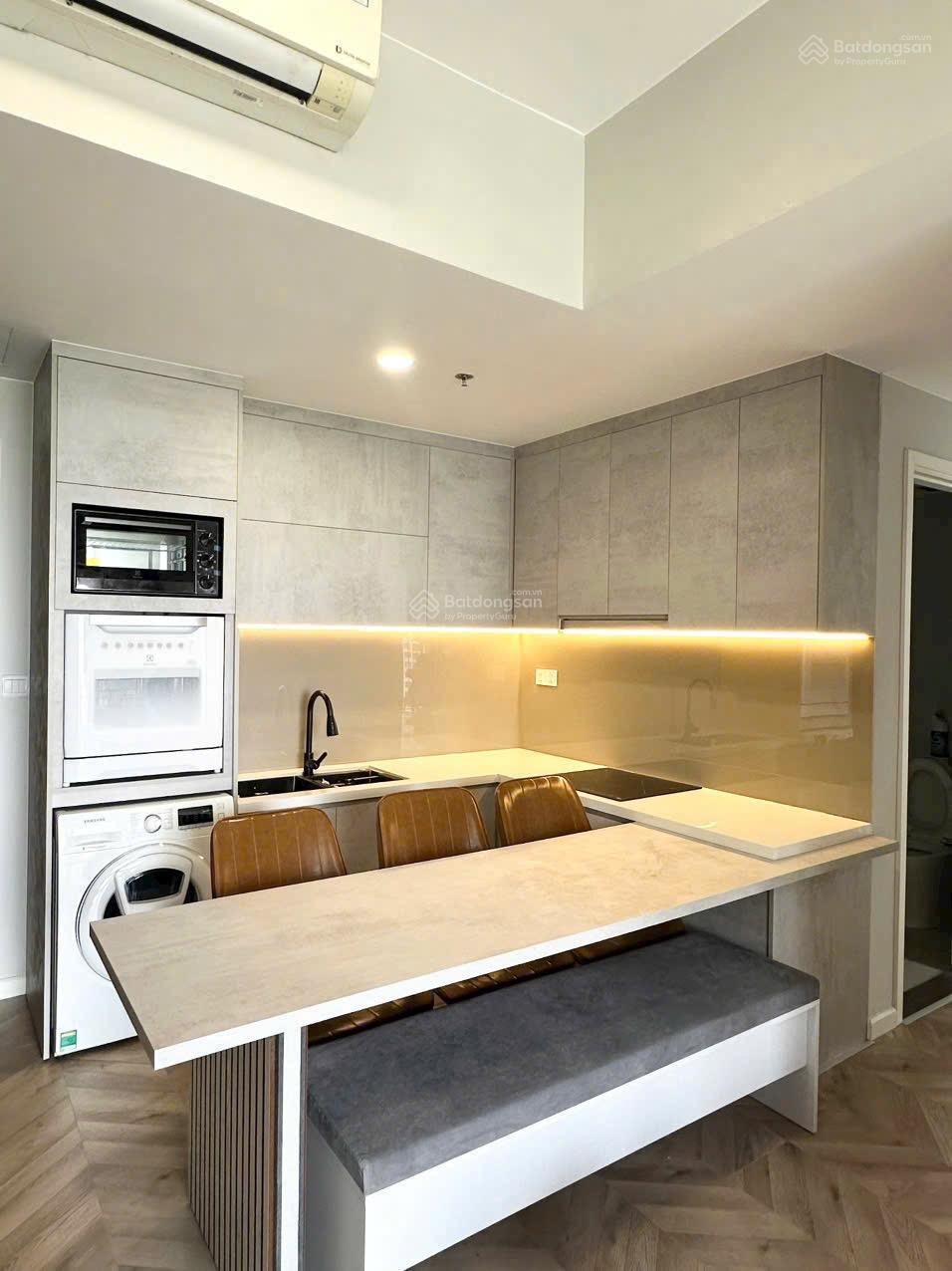 Cần bán căn 2PN The Sun Avenue 7.3tỷ sổ hồng trao tay