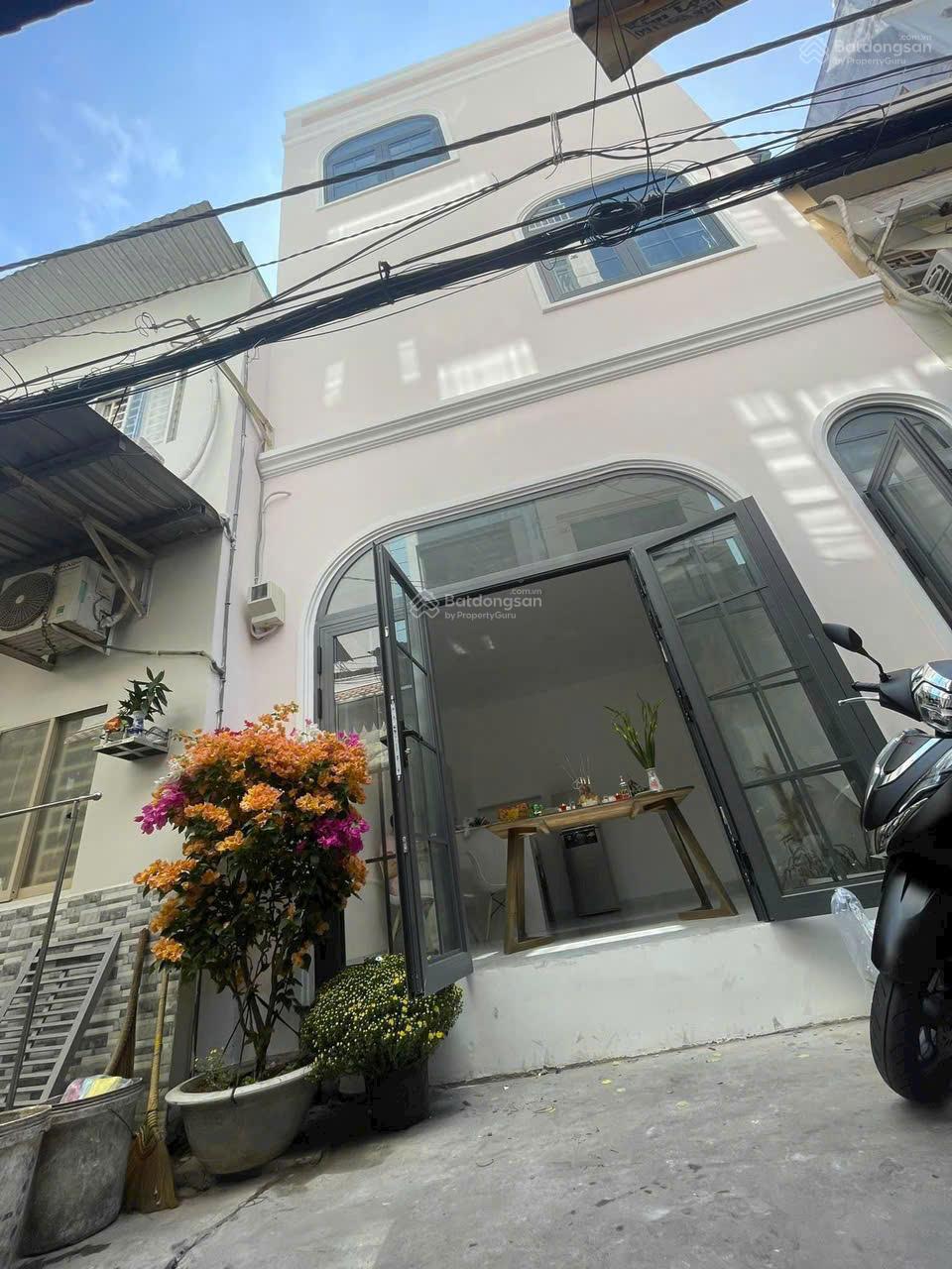 BÁN NHÀ MỚI ĐẸP 3 TẦNG HẺM 666 ĐƯỜNG 3/2, PHƯỜNG 14, QUẬN 10- GIÁ TỐT DƯỚI 7 TỶ BÁN NHÀ MỚI ĐẸP 3 TẦNG HẺM 666 ĐƯỜNG 3/2, PHƯỜNG 14, QUẬN 10- GIÁ TỐT DƯỚI 7 TỶ