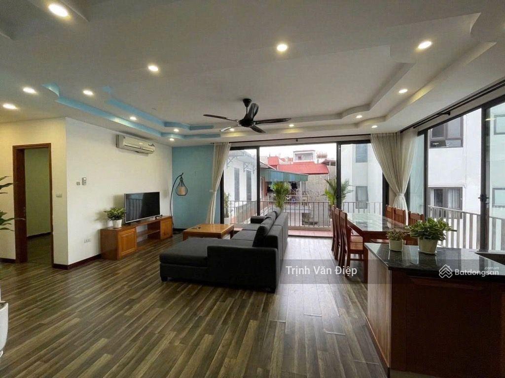 Bán nhà khu Vườn Đào - Lạc Long Quân, phân lô, lô góc, ô tô tránh vỉa hè. 105m2, 5 tầng, 32 tỷ