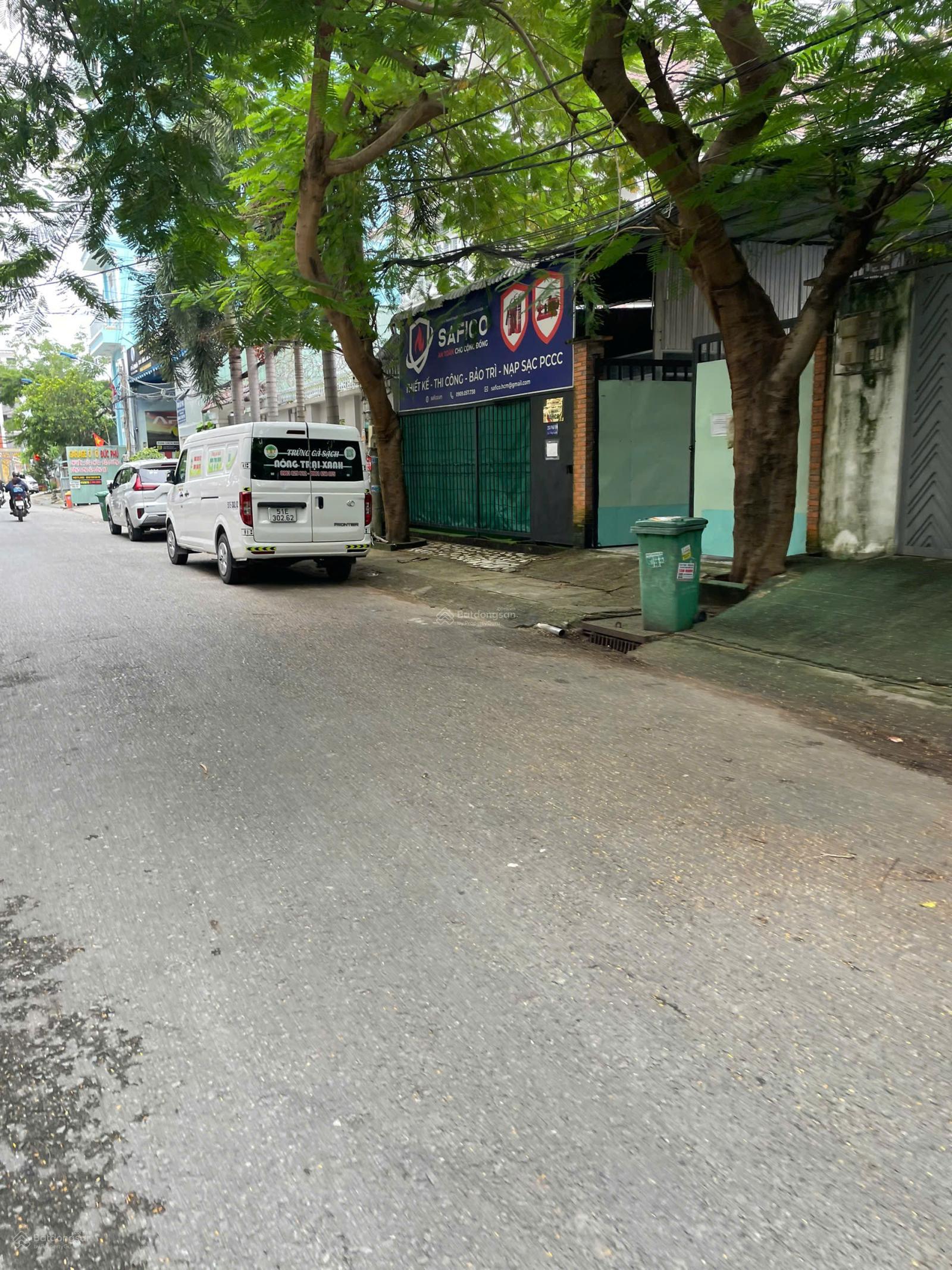 Bán đất sổ đỏ Làng Đại Học Khu AC , Xã Phước Kiển , Nhà Bè , DT: 5x25 GPXD Hầm 5 Lầu . Giá : 10 tỷ