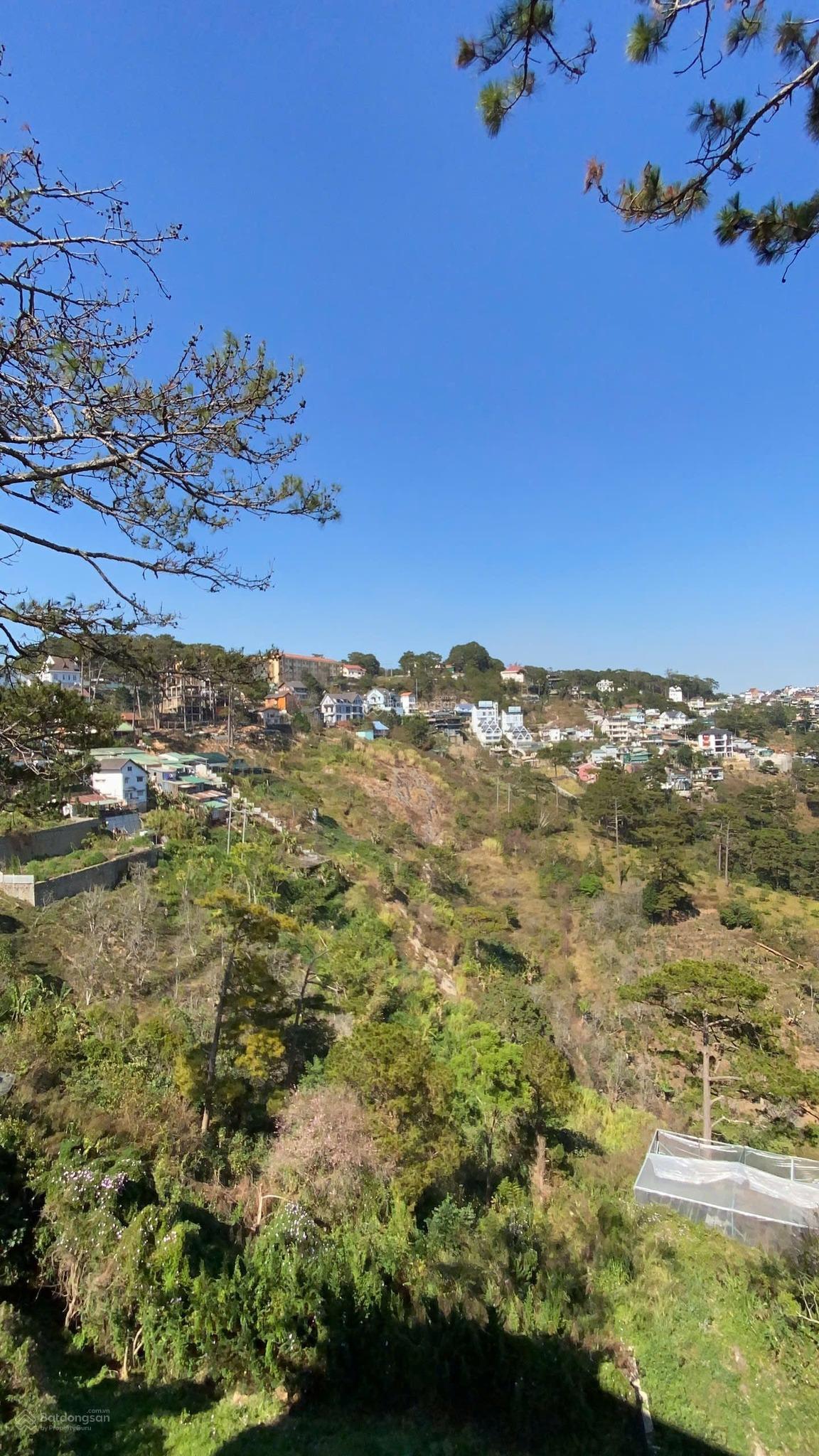 cần cho thuê căn Knhà vị trí vàng view siêu đẹp đường Hoàng Hoa Thám , Đà Lạt 1400m2