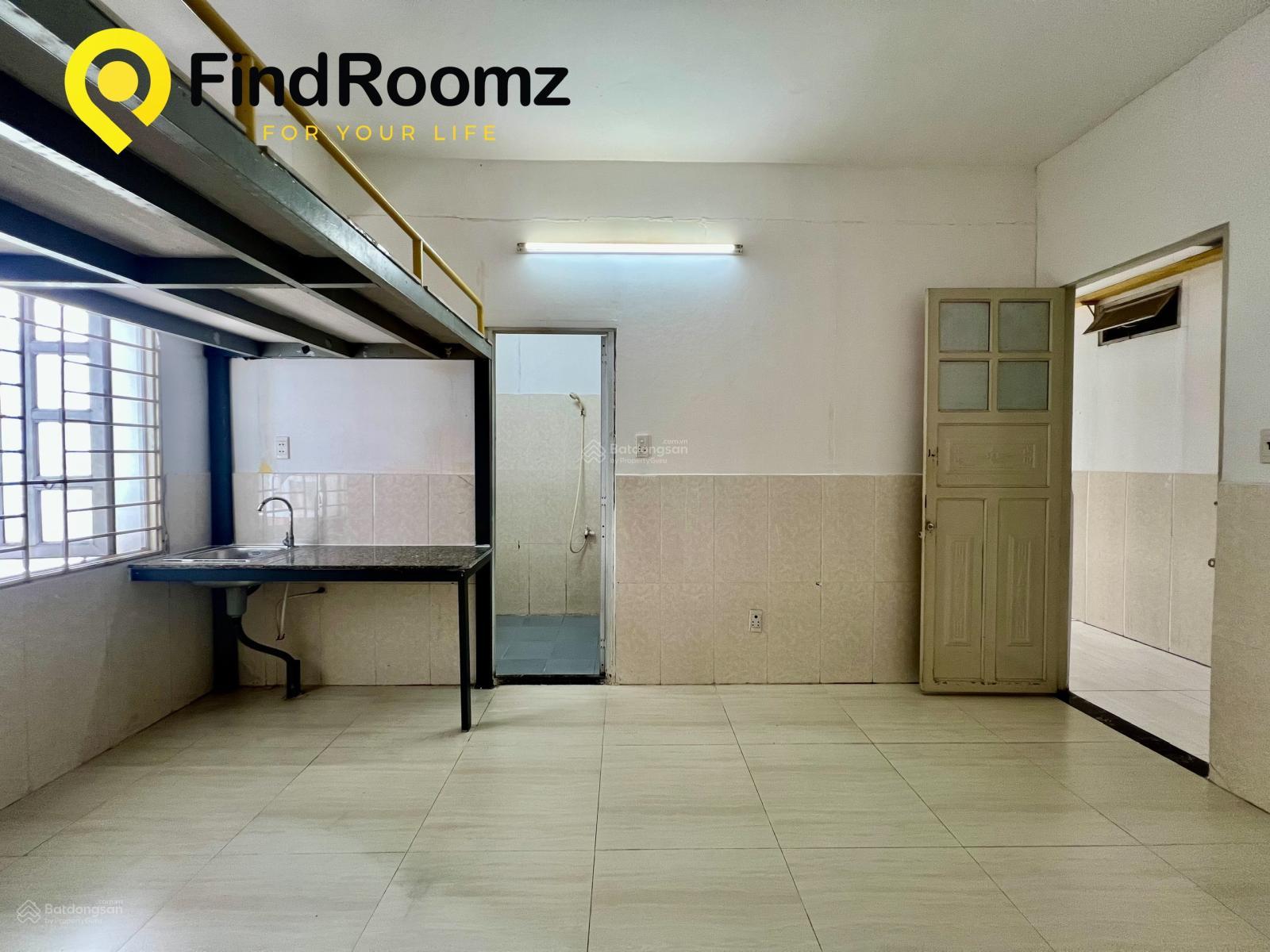 Trống sẵn duplex siêu rộng (3-4 người ở được) có thang máy ngay chợ Hiệp Thành