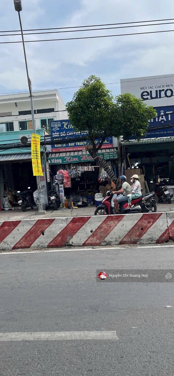 Mặt tiền thị trấn Nhà Bè - Đường Huỳnh Tấn Phát - Kinh doanh mua bán sầm uất - 4,2x20m Giá 12,5 tỷ