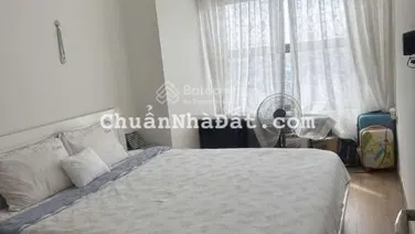 Cho thuê căn hộ Kingston, có slot ôto, 2PN, 2WC, full nội thất, giá: 20 triệu/th, 0908 435 ***
