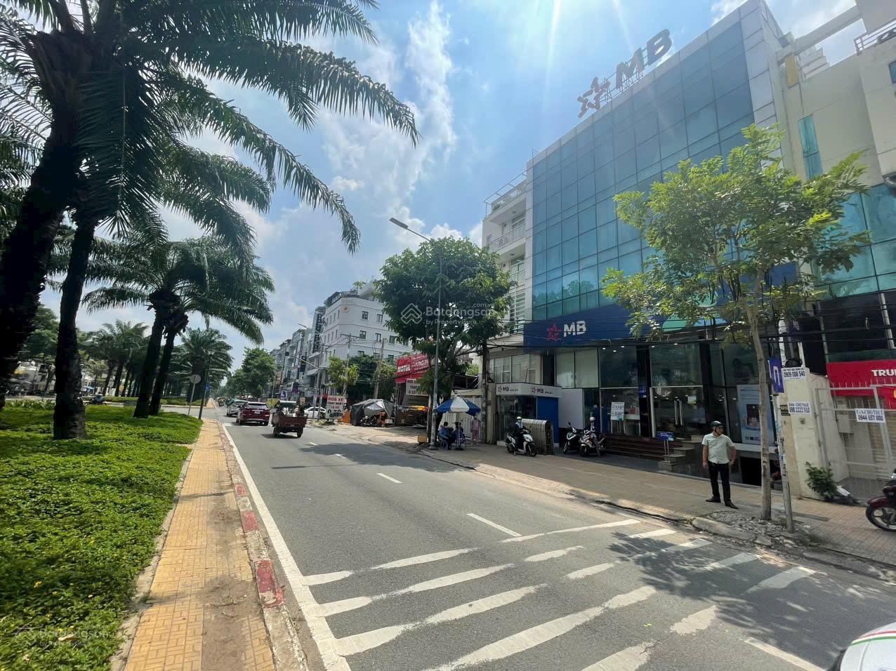 CẦN BÁN CẶP NHÀ MẶT TIỀN ĐƯỜNG PHẠM HÙNG KHU ĐẠI PHÚC.DT 200, HẦM 3 LẦU GIÁ 33,5 TỶ 0901 023 *** CẦN BÁN CẶP NHÀ MẶT TIỀN ĐƯỜNG PHẠM HÙNG KHU ĐẠI PHÚC.DT 200, HẦM 3 LẦU GIÁ 33,5 TỶ 0901 023 ***