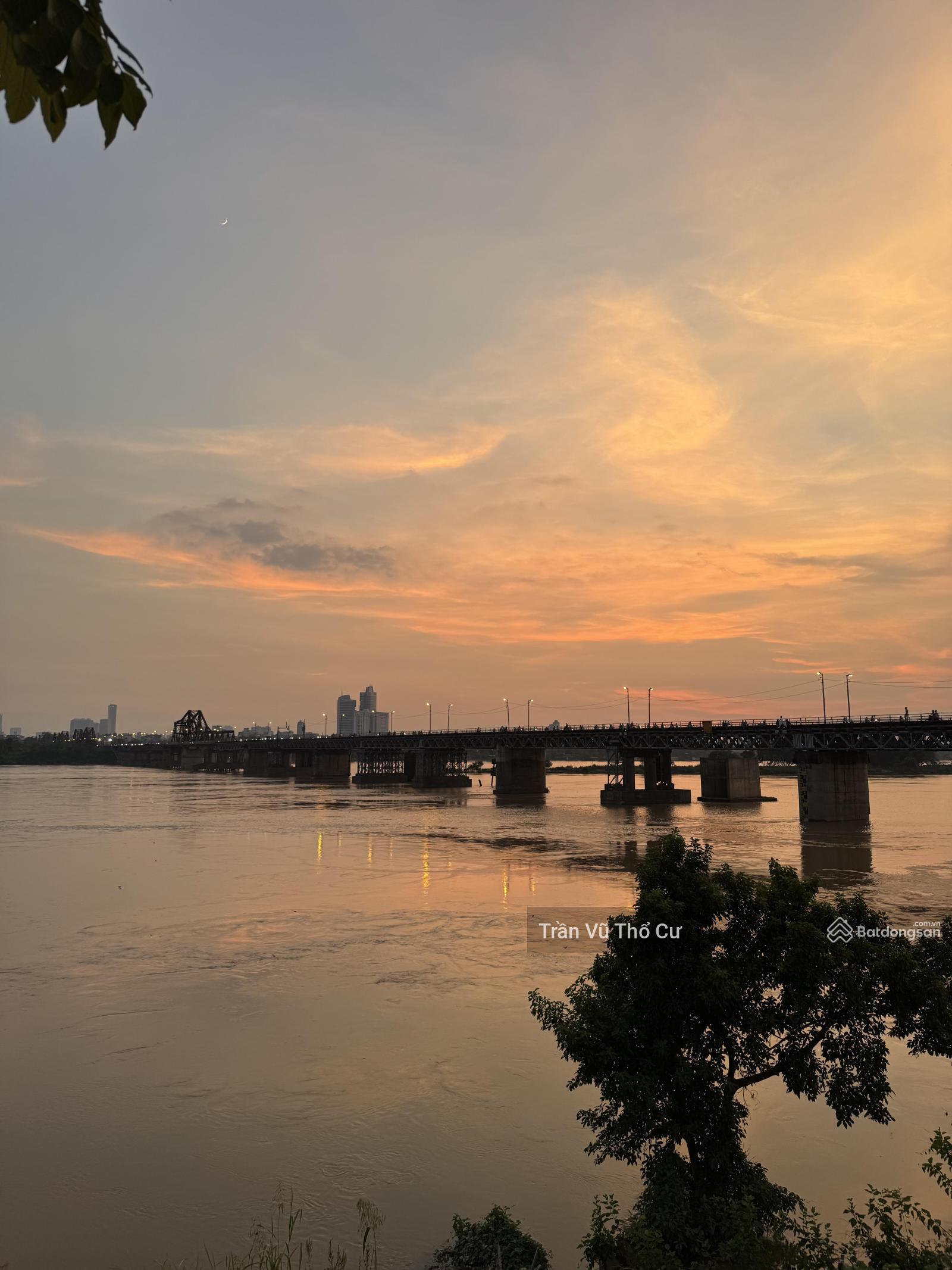 Chủ nhà giảm chào 800 triệu, bán gấp mảnh đất hiếm sát phố Nhật Chiêu, 62m2, MT 5m chỉ 18,9 tỷ