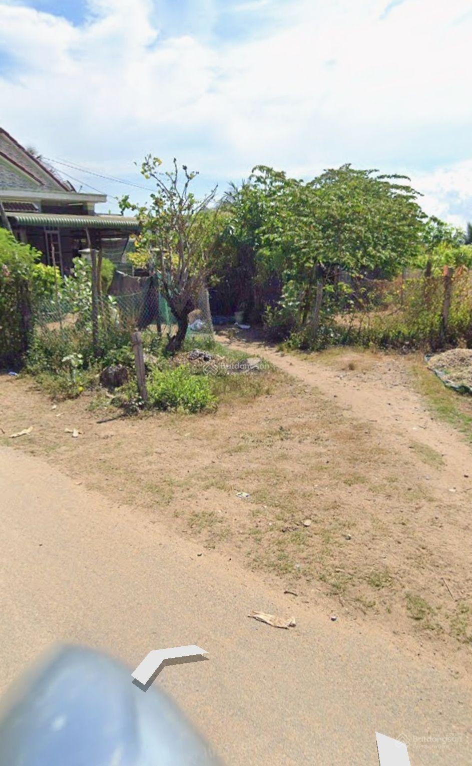 Cần bán lô đất mặt tiền ven biển Vạn Ninh, Ninh Hòa Gần biển, đường 6m, tiềm năng sinh lời cao