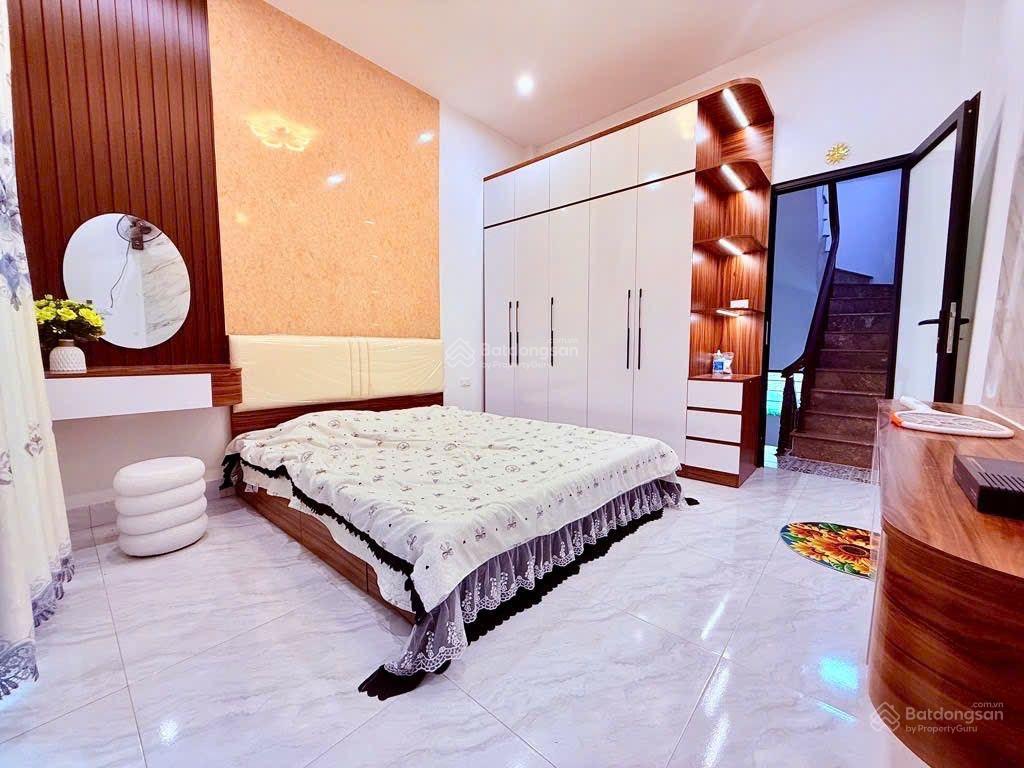 Siêu phẩm Tô Hiệu Hà Đông: DT 46m2, 4 tầng, ô tô đỗ cửa, để ở kinh doanh đều tốt, giá 9.9 t Siêu phẩm Tô Hiệu Hà Đông: DT 46m2, 4 tầng, ô tô đỗ cửa, để ở kinh doanh đều tốt, giá 9.9 t