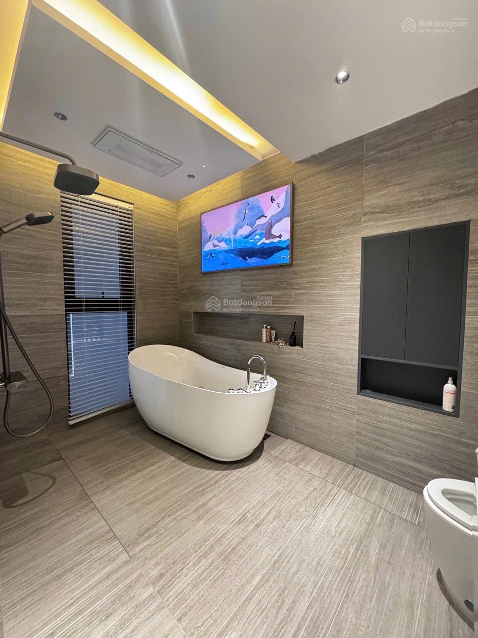 Chính chủ bán căn 2PN DT 68m2 tòa 17T11 Trung Hoà Nhân Chính, giá 5.5 tỷ bao phí, LH: 0932 392 *** Chính chủ bán căn 2PN DT 68m2 tòa 17T11 Trung Hoà Nhân Chính, giá 5.5 tỷ bao phí, LH: 0932 392 ***