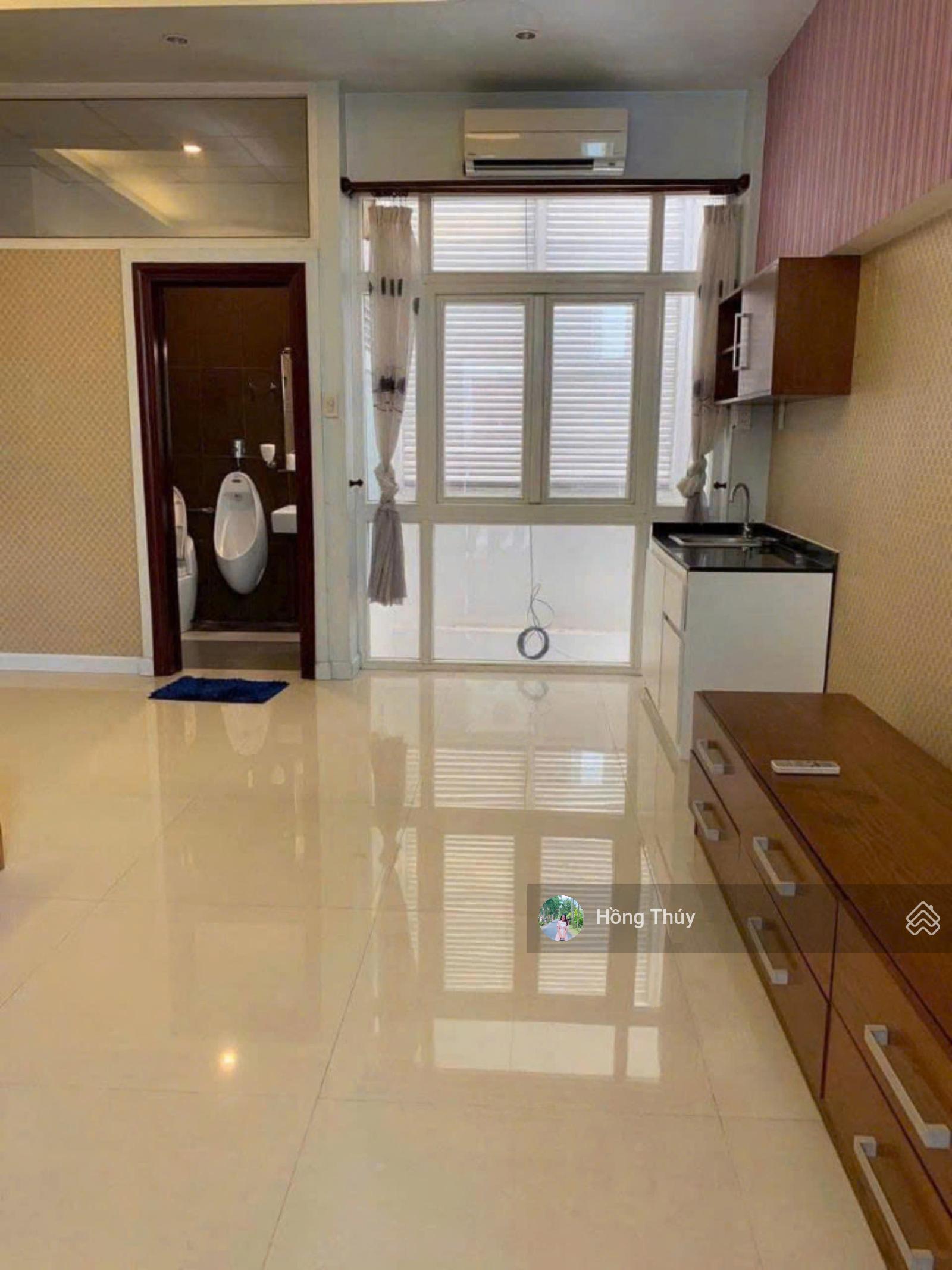 Bán nhà HXH ngay Giải Phóng - Thăng Long khu sân bay, DT 5mx20m, nhà 4 tầng, giá chỉ 15,5 tỷ TL