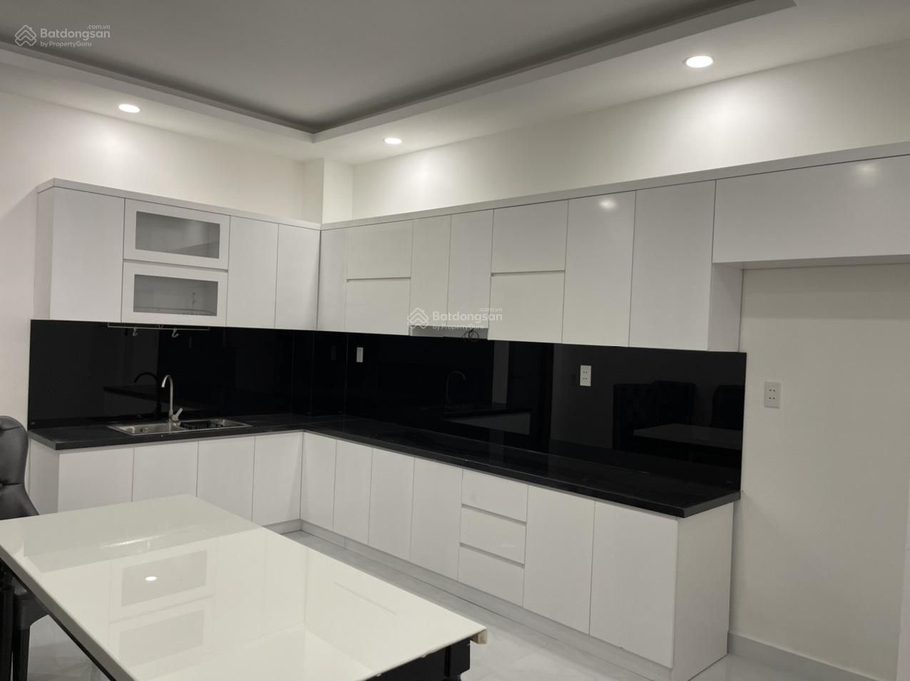 Cơ hội vàng, nhà MT Lương Trúc Đàm, Q. Tân Phú 6,2 X18,3m giá 21 tỷ TL