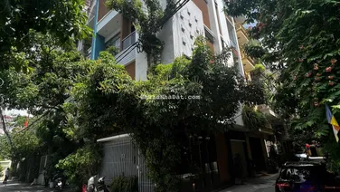 GẤP CHUYỂN CÔNG TÁC - LÔ GÓC SIÊU ĐẸP 2 MẶT Ô TÔ TRÁNH PHÂN LÔ HOÀNG NGÂN Ô TÔ CHẠY VÒNG QUANH