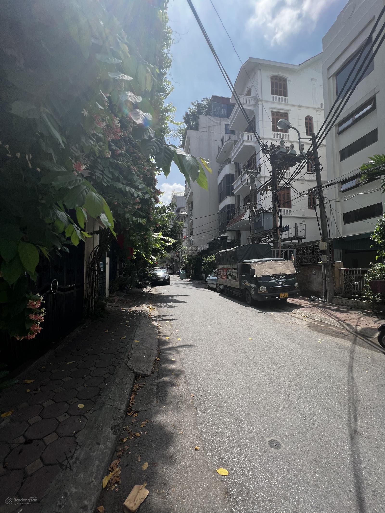 GẤP CHUYỂN CÔNG TÁC - LÔ GÓC SIÊU ĐẸP 2 MẶT Ô TÔ TRÁNH PHÂN LÔ HOÀNG NGÂN Ô TÔ CHẠY VÒNG QUANH