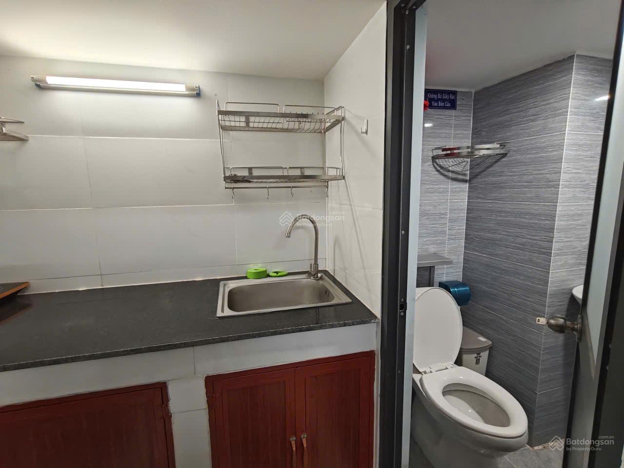 Bán nhà trọ 5 tấm 13 phòng thu nhập 30 triệu hẻm xe hơi đường Lê Cơ