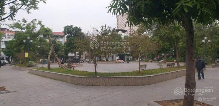 Bán biệt thự Khu nhà ở Quốc Hội - Phùng Khoang. DT 206m2 x 3,5T. Giá 62 tỷ. LH: 0964 769 ***