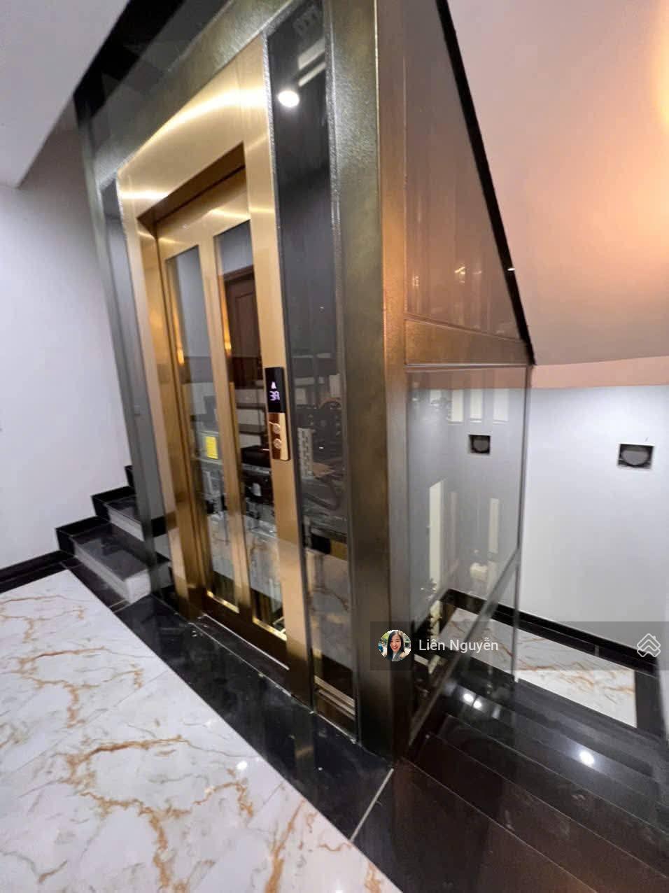 Bán tòa VP mặt phố Kim Đồng, 113m2, 6 tầng thang máy, mặt tiền 4.2m, 44.5 tỷ, ô tô tránh, KD đỉnh