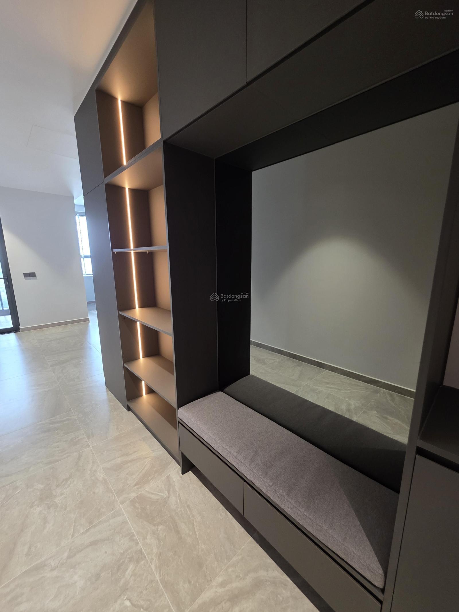 Độc Quyền Cho thuê căn hộ 3 PN 125m2 ngay địa chỉ 230 Nguyễn Trãi Quận 1 Độc Quyền Cho thuê căn hộ 3 PN 125m2 ngay địa chỉ 230 Nguyễn Trãi Quận 1