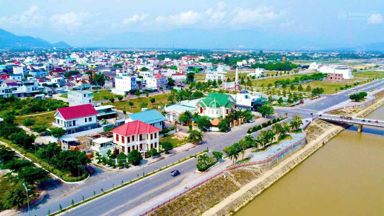 Bán đất nền Nam Sông Cái. Giá hấp dẫn, vị trí trung tâm. Liên hệ ngay 0762 632 *** Bán đất nền Nam Sông Cái. Giá hấp dẫn, vị trí trung tâm. Liên hệ ngay 0762 632 ***