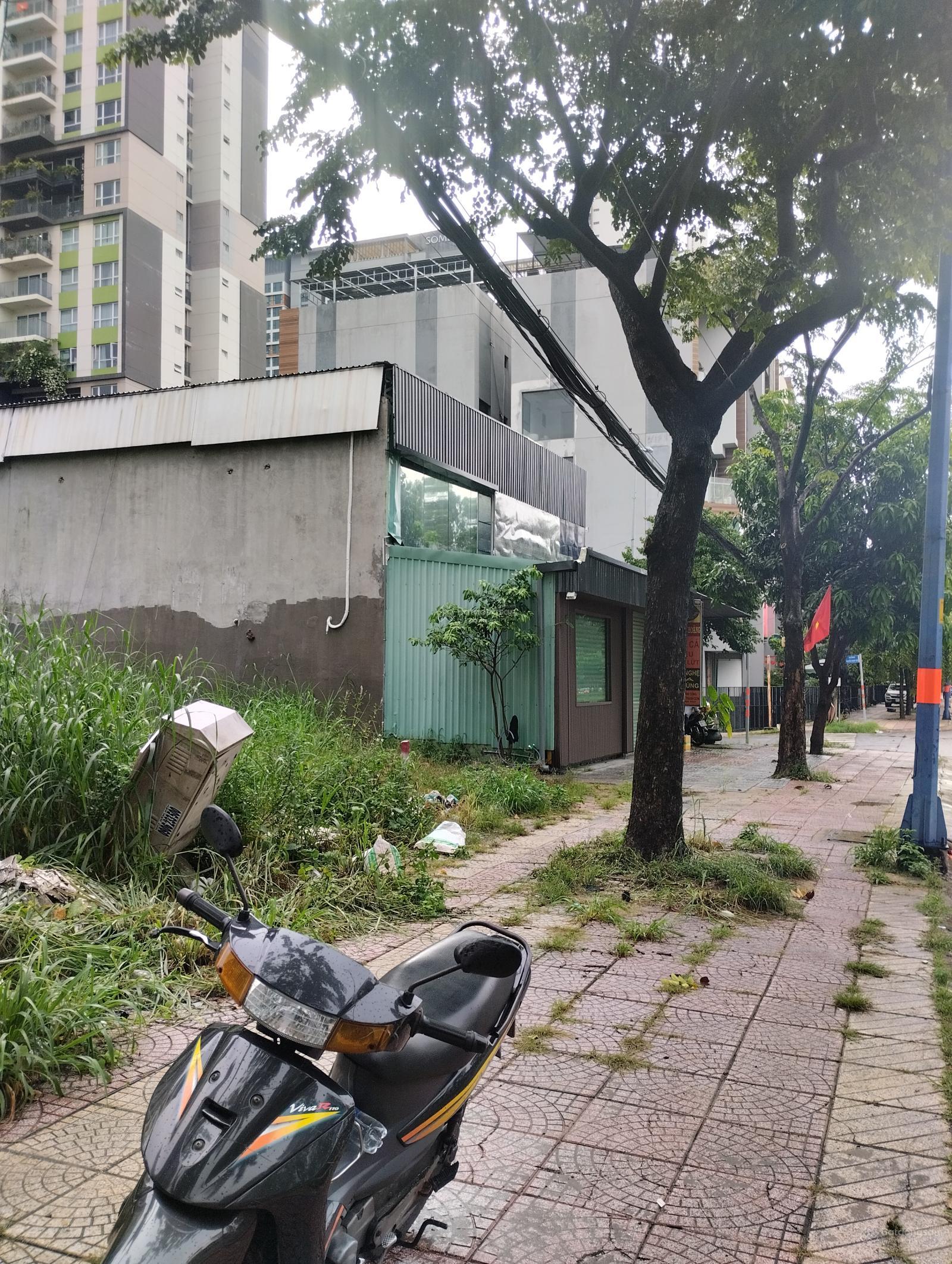 Bán đất dự án Huy Hoàng mặt tiền đường Đồng Văn Cống, diện tích 10x22m6, giá bán 255tr/m2