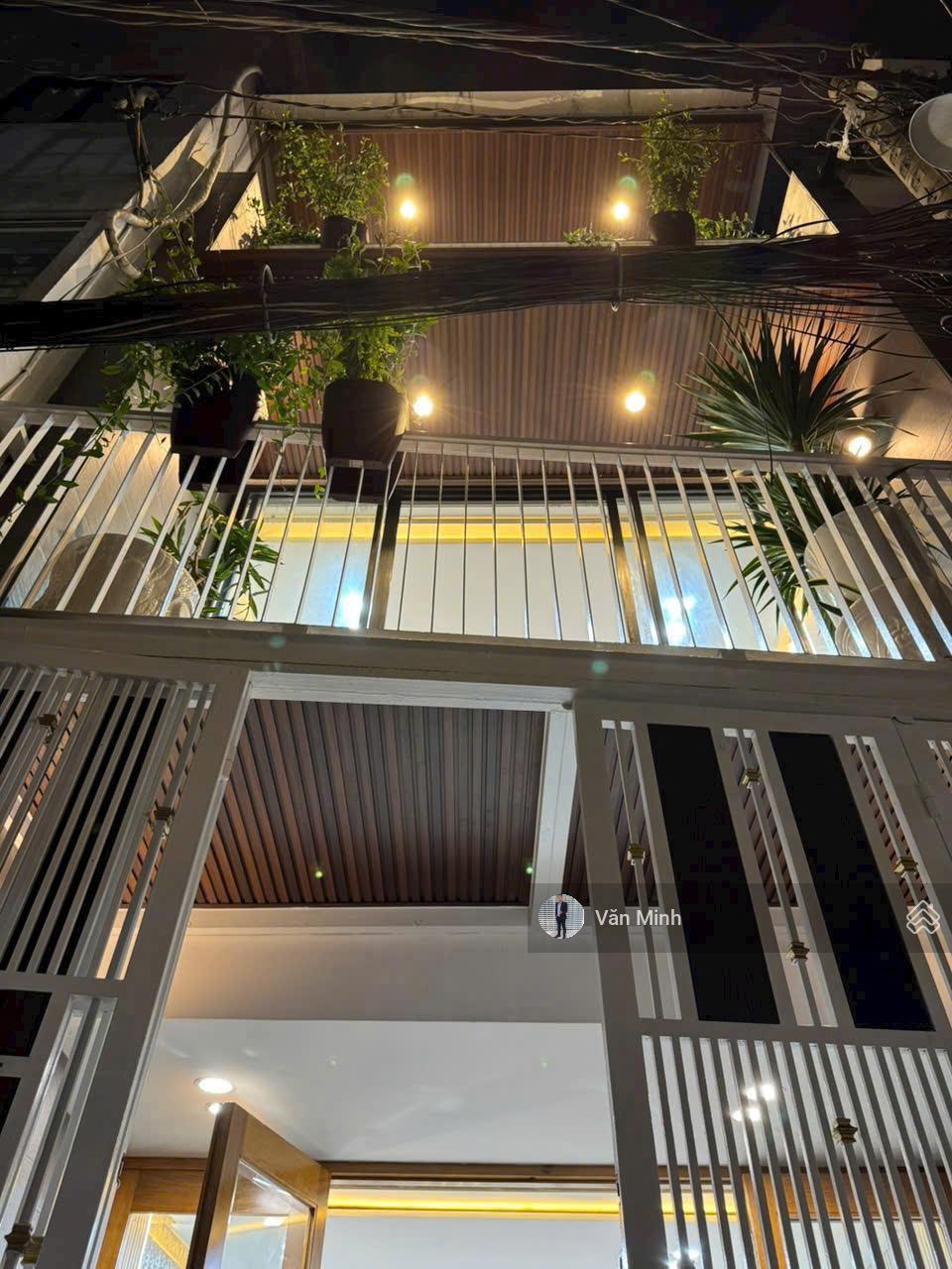 Bán nhà hẻm khu đường Phan Xích Long P. Cầu Kiệu TP. HCM, 3,5X9m 1 trệt 3 lầu ST 4PN 5WC