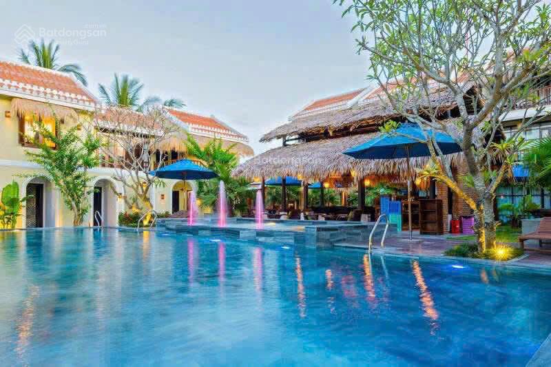 Bán resort 5* Hội An, hơn 8000m2 - doanh thu 15 - 16 tỷ/năm