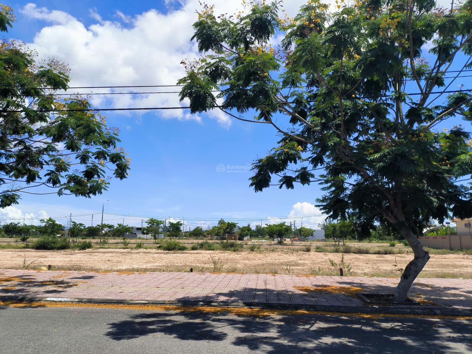 Chính Chủ cần bán đất 150m2 đường 10m5 dự án Lai Nghi - The Riviera Hội An Complex Chỉ 12.6tr/m2