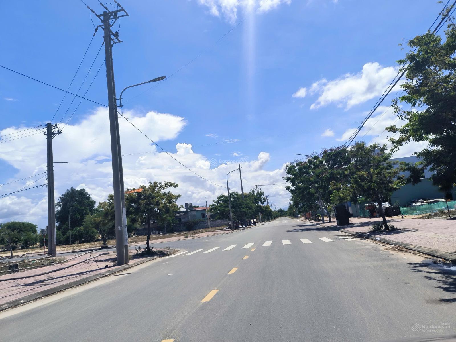 Chính Chủ cần bán đất 150m2 đường 10m5 dự án Lai Nghi - The Riviera Hội An Complex Chỉ 12.6tr/m2