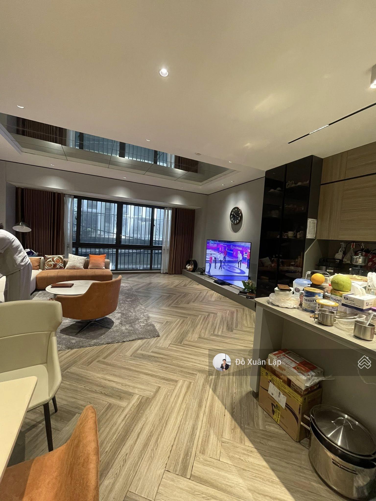 Cực hiếm! Nhà ngõ 234 Hoàng Quốc Việt ô tô tránh, thang máy, thông sàn, 68m²*5T MT 4.5m giá 21.6 tỷ Cực hiếm! Nhà ngõ 234 Hoàng Quốc Việt ô tô tránh, thang máy, thông sàn, 68m²*5T MT 4.5m giá 21.6 tỷ